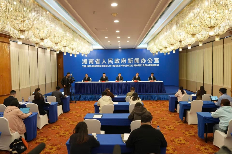 �۽���������չ ������д��ʱ���߱�׼�ġ�ɽ��ޱ䡱