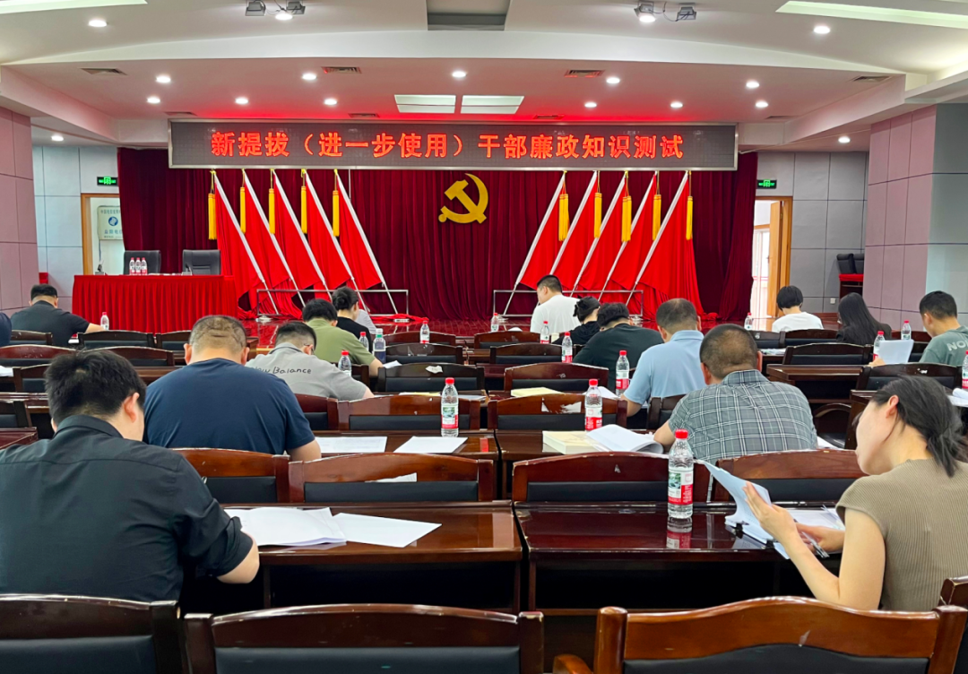 ����羵ͷ���ƶ�����������������׼�ιࡱ
